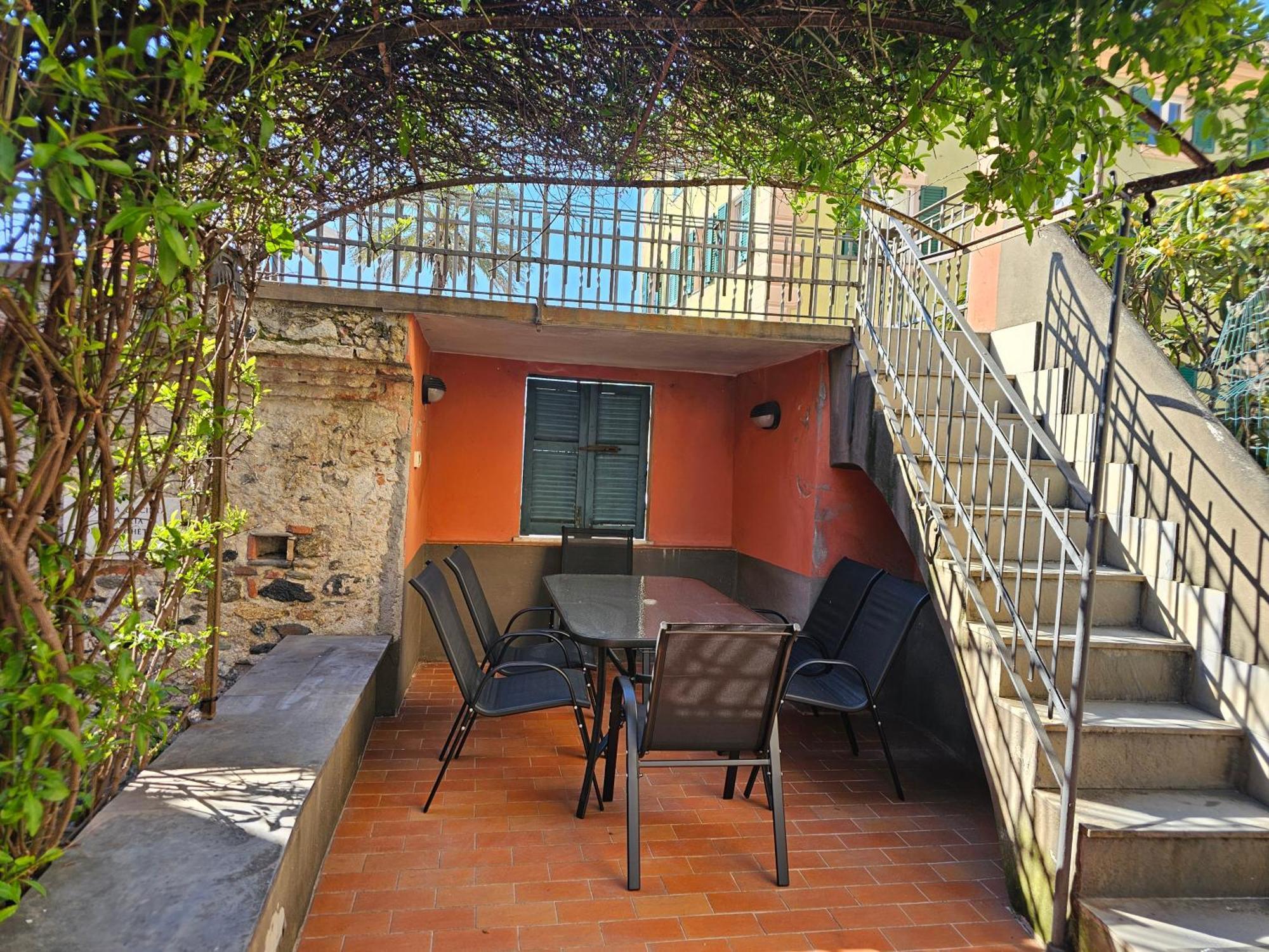 Casa Atena, Spaziosa, Romantica Con Idromassaggio Privato Варацце Екстер'єр фото